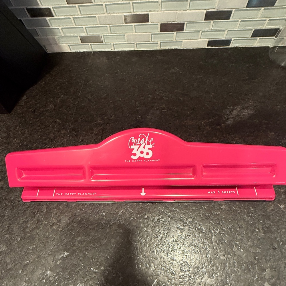 Happy Planner Big Hole Punch
